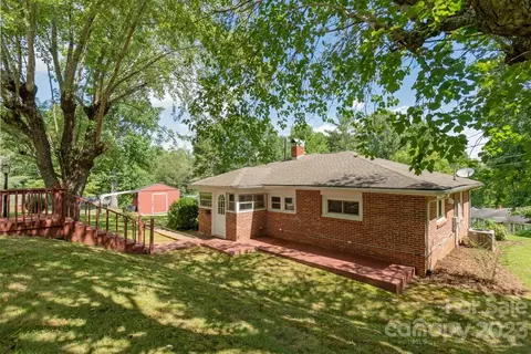 60 Sweet Summer Ln, Brevard, NC 28712