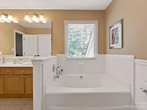 622 Laurel Fork Dr, Matthews, NC 28105 photo 32