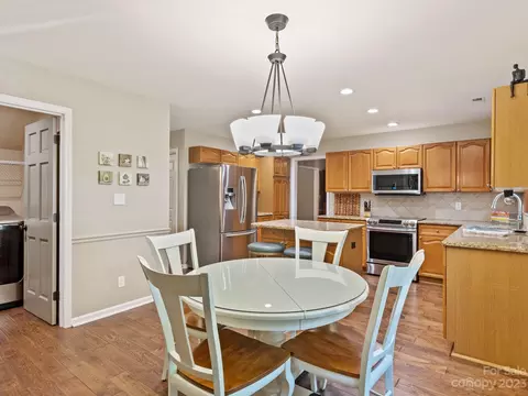 622 Laurel Fork Dr, Matthews, NC 28105 photo 18