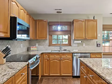 622 Laurel Fork Dr, Matthews, NC 28105 photo 13