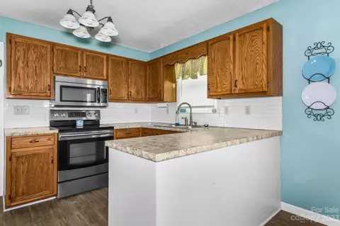 565 Circle Dr, Hudson, NC 28638 photo 15