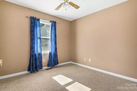 565 Circle Dr, Hudson, NC 28638 photo 20