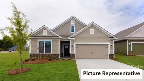 5530 Casper Dr, Charlotte, NC 28214
