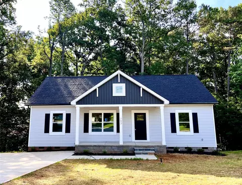 793 Stratford Rd, Troutman, NC 28166