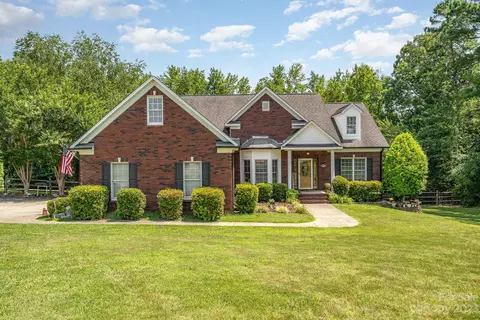 200 Wagontree Ct, Dallas, NC 28034