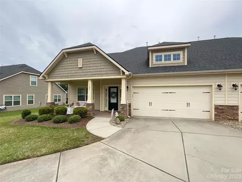 107 Damsire Ct, Mooresville, NC 28115