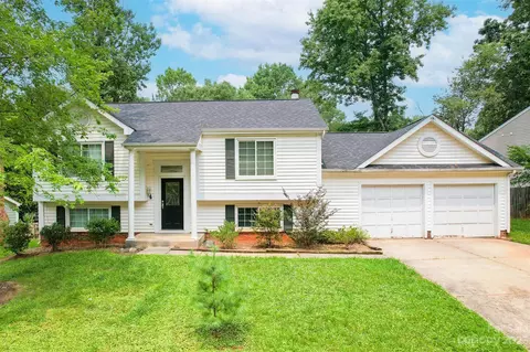 8531 Mayerling Dr, Charlotte, NC 28227