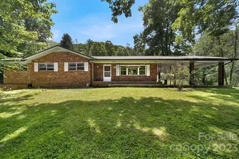 267 Rogers Rd, Brevard, NC 28712