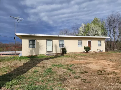 2797 Nc Hwy 16 Hwy, Taylorsville, NC 28681