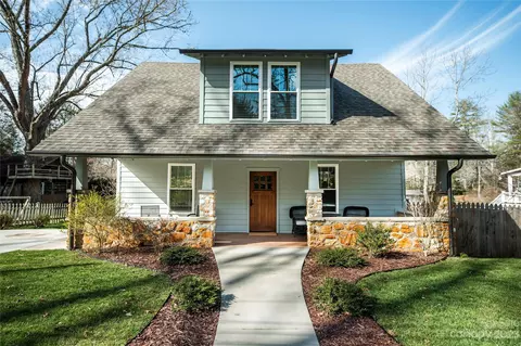 322 Maple St, Brevard, NC 28712