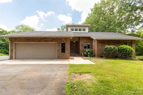 1359 Meadow Lakes Rd, Rock Hill, SC 29732