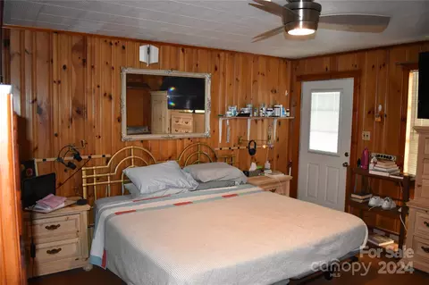 1164 Mudcut Loop, Marion, NC 28752 photo 10