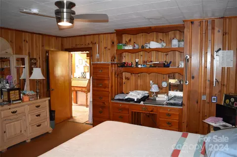 1164 Mudcut Loop, Marion, NC 28752 photo 11