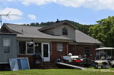 1164 Mudcut Loop, Marion, NC 28752 photo 34