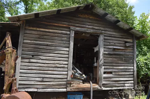 1164 Mudcut Loop, Marion, NC 28752 photo 37