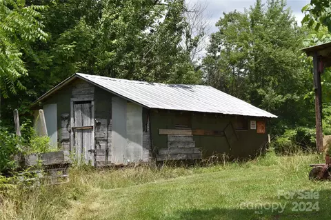 1164 Mudcut Loop, Marion, NC 28752 photo 39