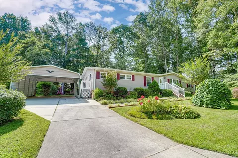 1026 Sentinal Oaks Dr, Lake Wylie, SC 29710
