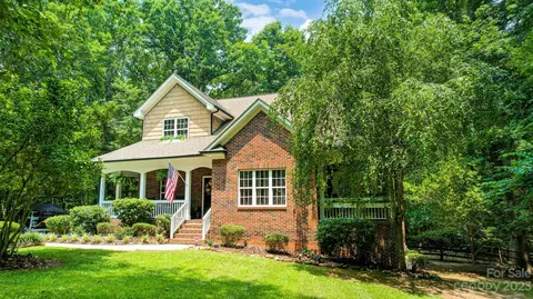 7521 Walnut Crest Dr, Waxhaw, NC 28173