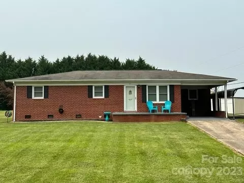 191 Kings Dr, Forest City, NC 28043