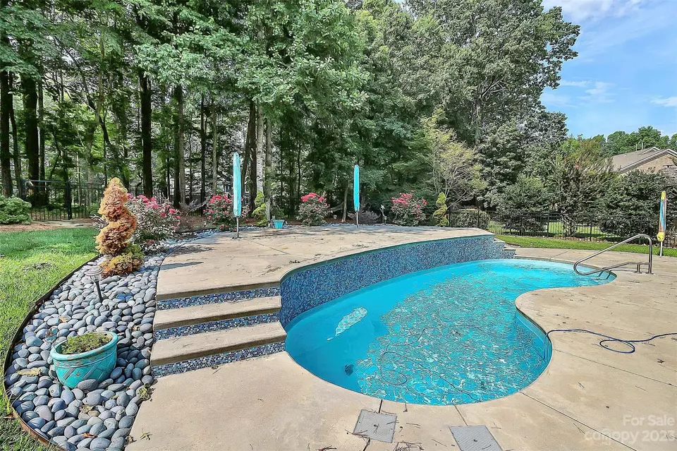  155 Northbridge Dr, Mooresville, NC 28115 photo 14