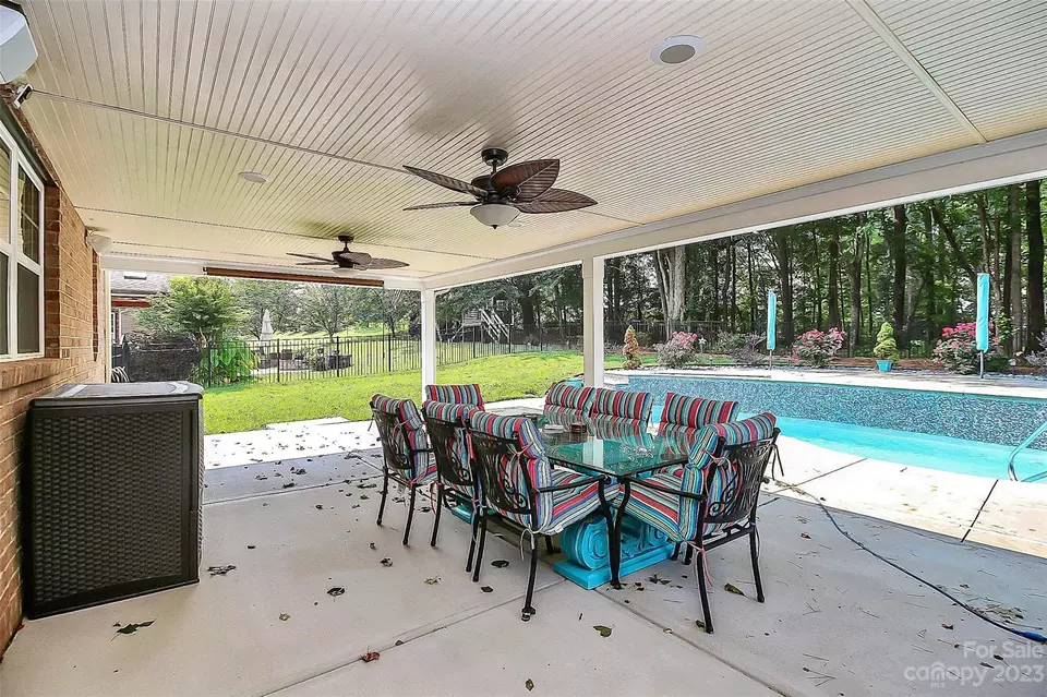  155 Northbridge Dr, Mooresville, NC 28115 photo 8