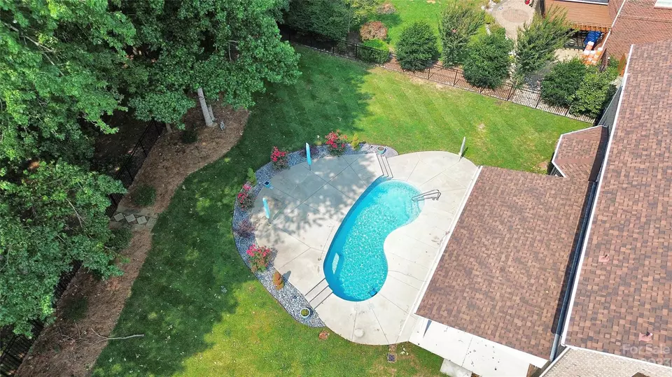  155 Northbridge Dr, Mooresville, NC 28115 photo 6