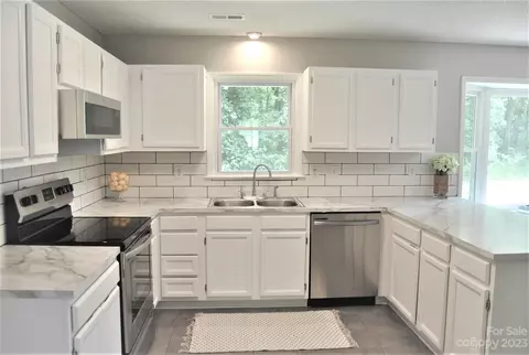 4340 Deerfield Dr, Monroe, NC 28112 photo 3