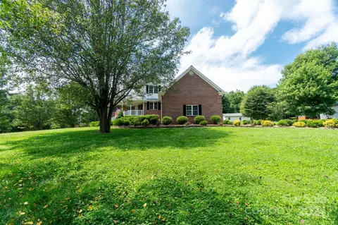 1013 Turnberry Ne 39 St NE #39, Lenoir, NC 28645