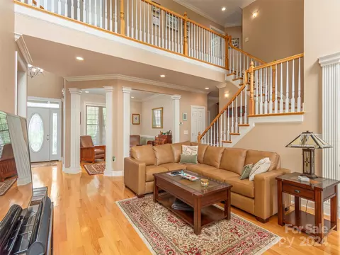 Living - 61 Ledgestone Dr, Fairview, NC 28730 photo 4 of 4
