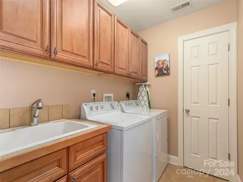 Other - 61 Ledgestone Dr, Fairview, NC 28730 photo 2 of 6