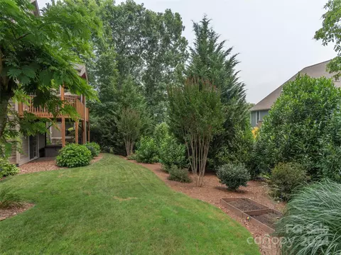 Exterior - 61 Ledgestone Dr, Fairview, NC 28730 photo 10 of 12