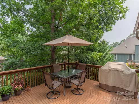 Exterior - 61 Ledgestone Dr, Fairview, NC 28730 photo 6 of 12