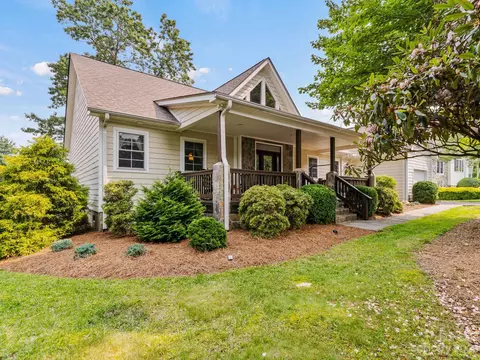 20 Iris Dr, Glade Valley, NC 28627