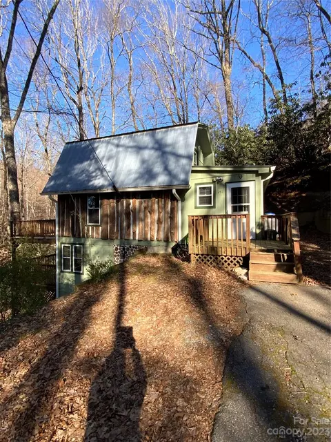 281 Spring Water Dr, Brevard, NC 28712 photo 2