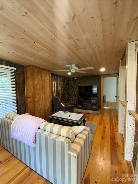 281 Spring Water Dr, Brevard, NC 28712 photo 5