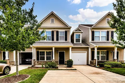 906 Summerlake Dr, Fort Mill, SC 29715