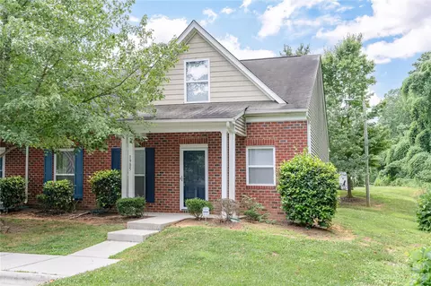 1905 Butterfly Ln, Charlotte, NC 28269