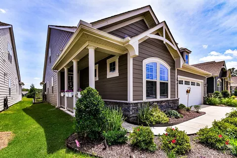 593 Lincoln Quarters Ln, Fort Mill, SC 29708