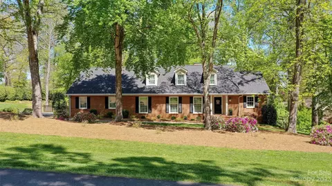 225 Tifton St, Bermuda Run, NC 27006