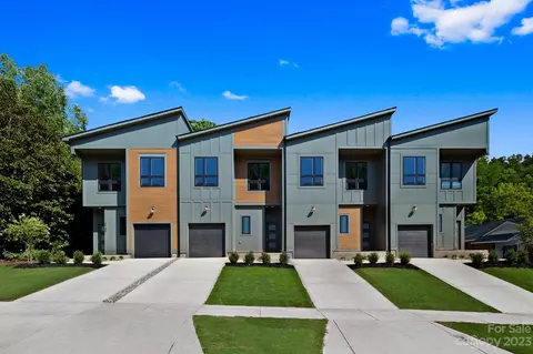 2740 Parkway Ave, Charlotte, NC 28208