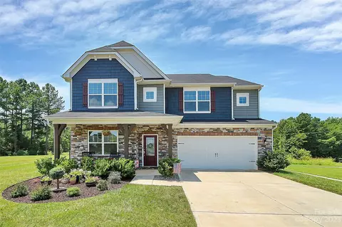 3301 Sand Post Oak Ct, Gastonia, NC 28056