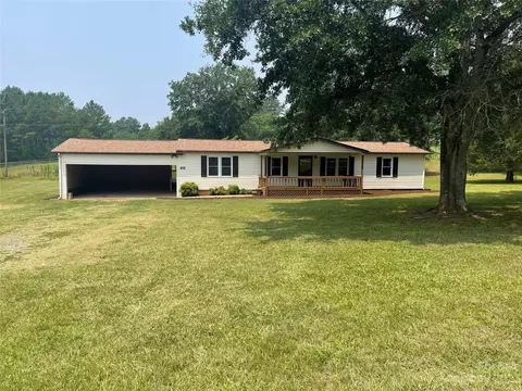 186 Bates Dr, Forest City, NC 28043