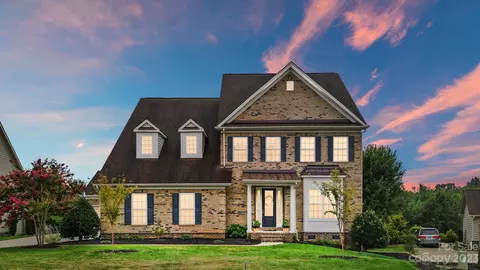1024 Oleander Ln, Waxhaw, NC 28173
