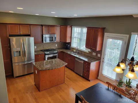 649 Sixth Baxter Xing, Fort Mill, SC 29708 photo 9