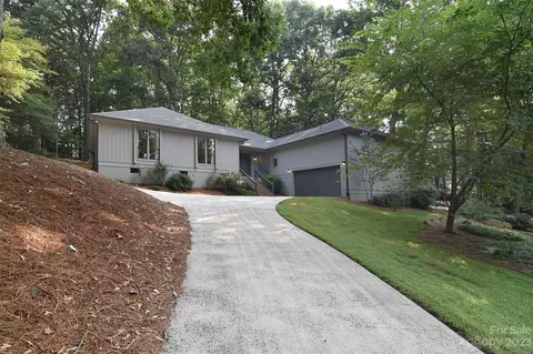 4100 Woodfox Dr, Charlotte, NC 28277