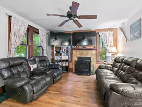 11 Hale Rd, Clyde, NC 28721 photo 6
