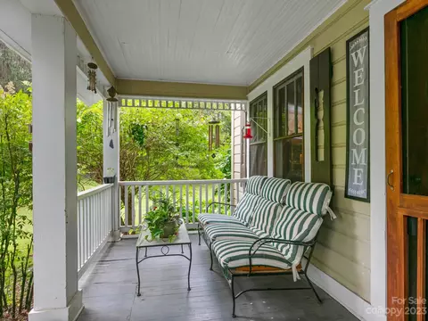 11 Hale Rd, Clyde, NC 28721 photo 5