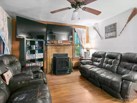 11 Hale Rd, Clyde, NC 28721 photo 7