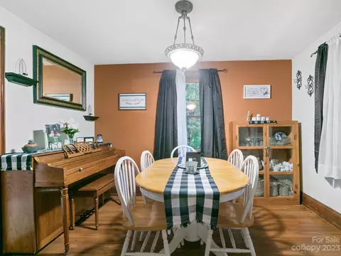 11 Hale Rd, Clyde, NC 28721 photo 10