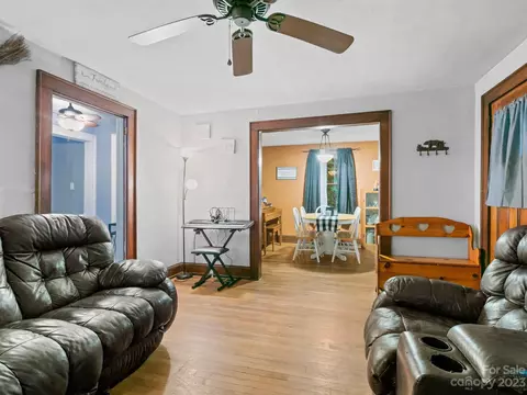 11 Hale Rd, Clyde, NC 28721 photo 8